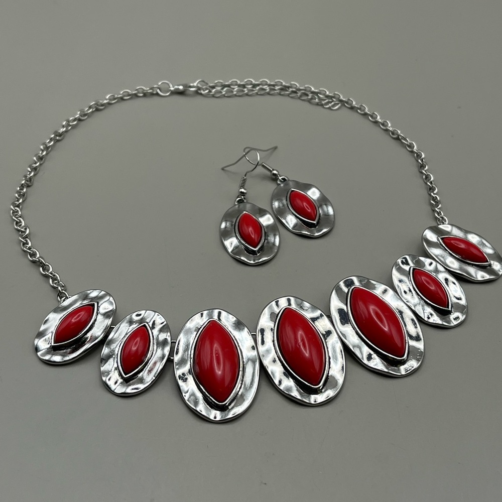 Silver and Red Oval Jewelry Set